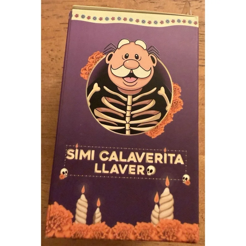 Llavero Doctor Simi Edición Calaverita Con Correa 3d Pvc Calaverita
